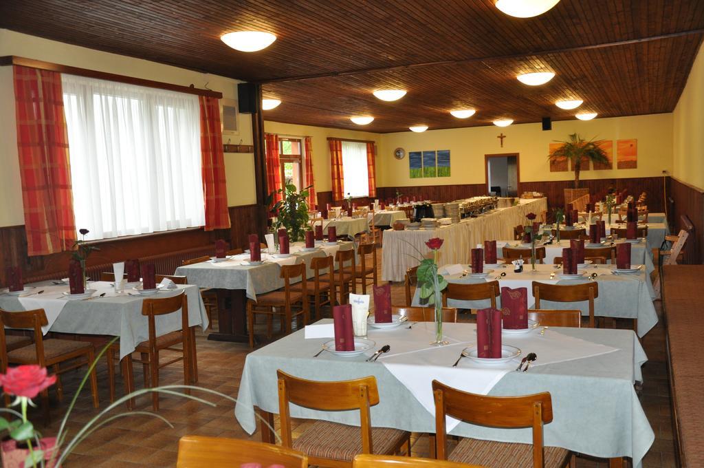 Gasthof Zur Linde Mosonszentandrás Kültér fotó